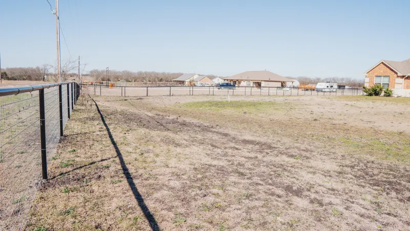 Pipe Fence Installation In Farmersville, Texas