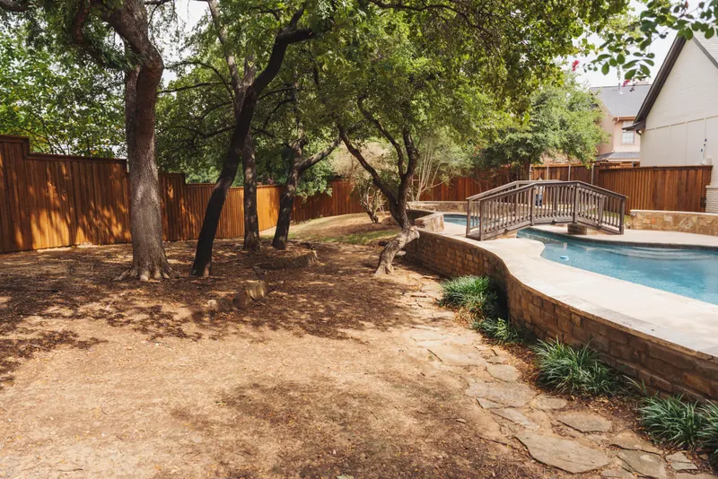 From Dated to Delightful: A Successful Fence Replacement in Colleyville