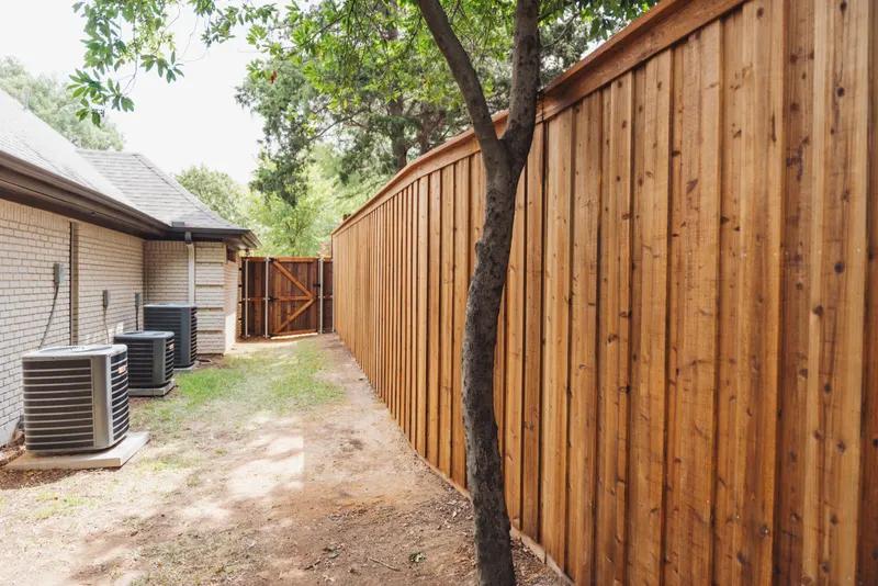 From Dated to Delightful: A Successful Fence Replacement in Colleyville