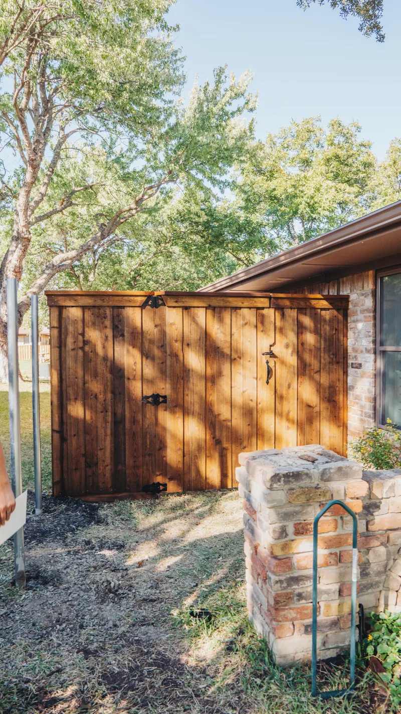 6' Board-on-board with cap & trim Plano