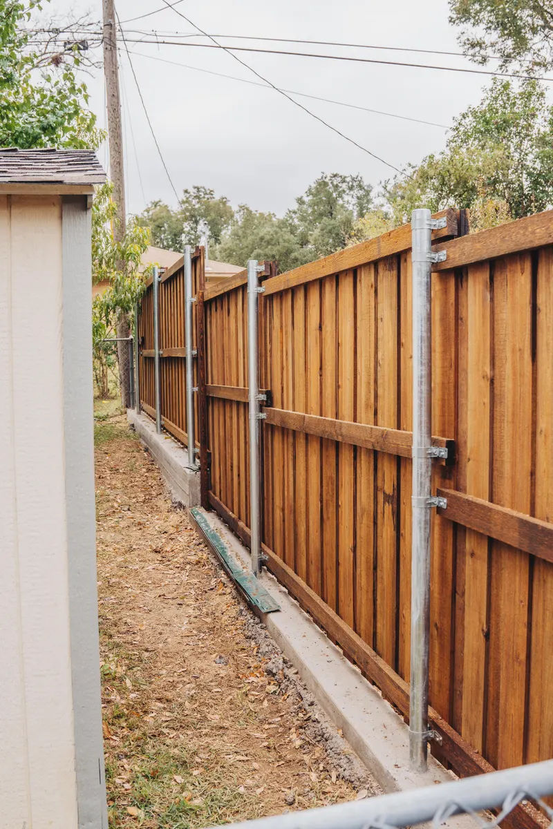 Fence & Sliding Gate Installation In Garland, Texas