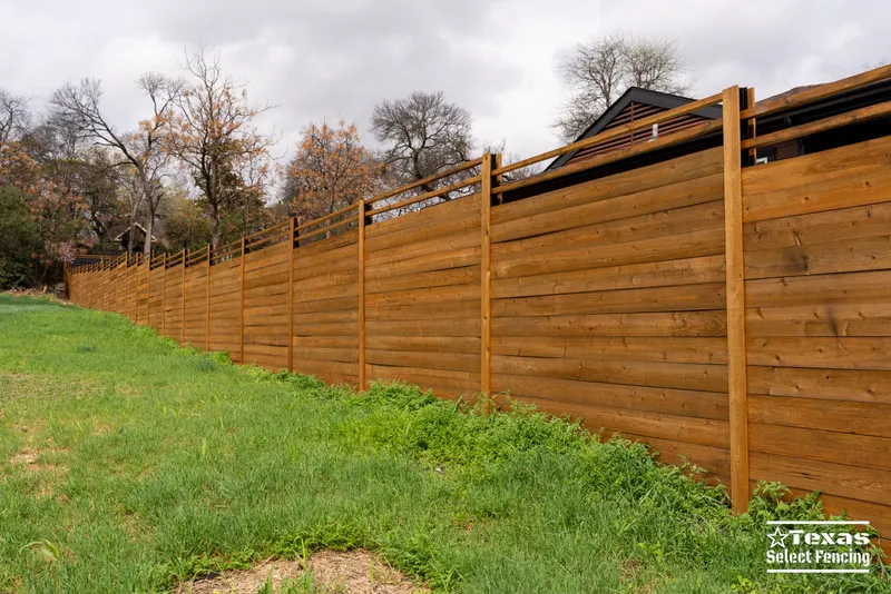 6' Custom R-Panel & Cedar Fence – Dallas, TX