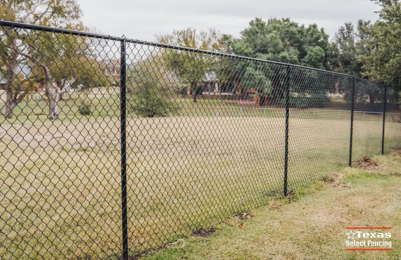 6' Chain Link Fence Carrollton — Texas Select Fencing, fence company serving Carrollton, Texas