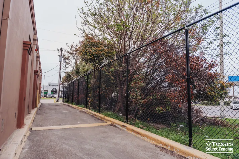 8' Security Chain Link Fence Installation in Duncanville, Texas