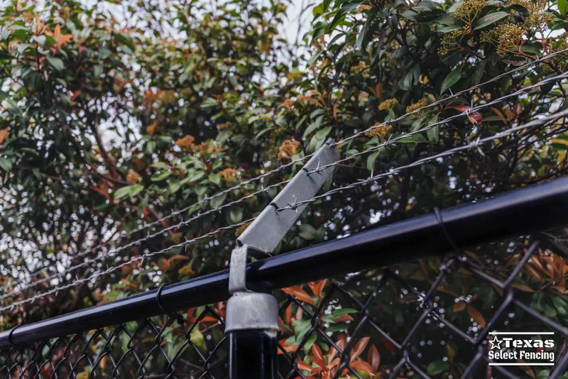 8' Security Chain Link Fence Installation in Duncanville, Texas