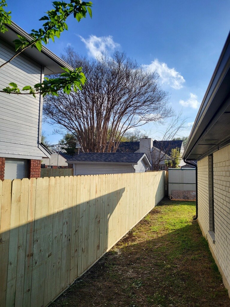 Texas Select Fencing of West Texas - wood-fences